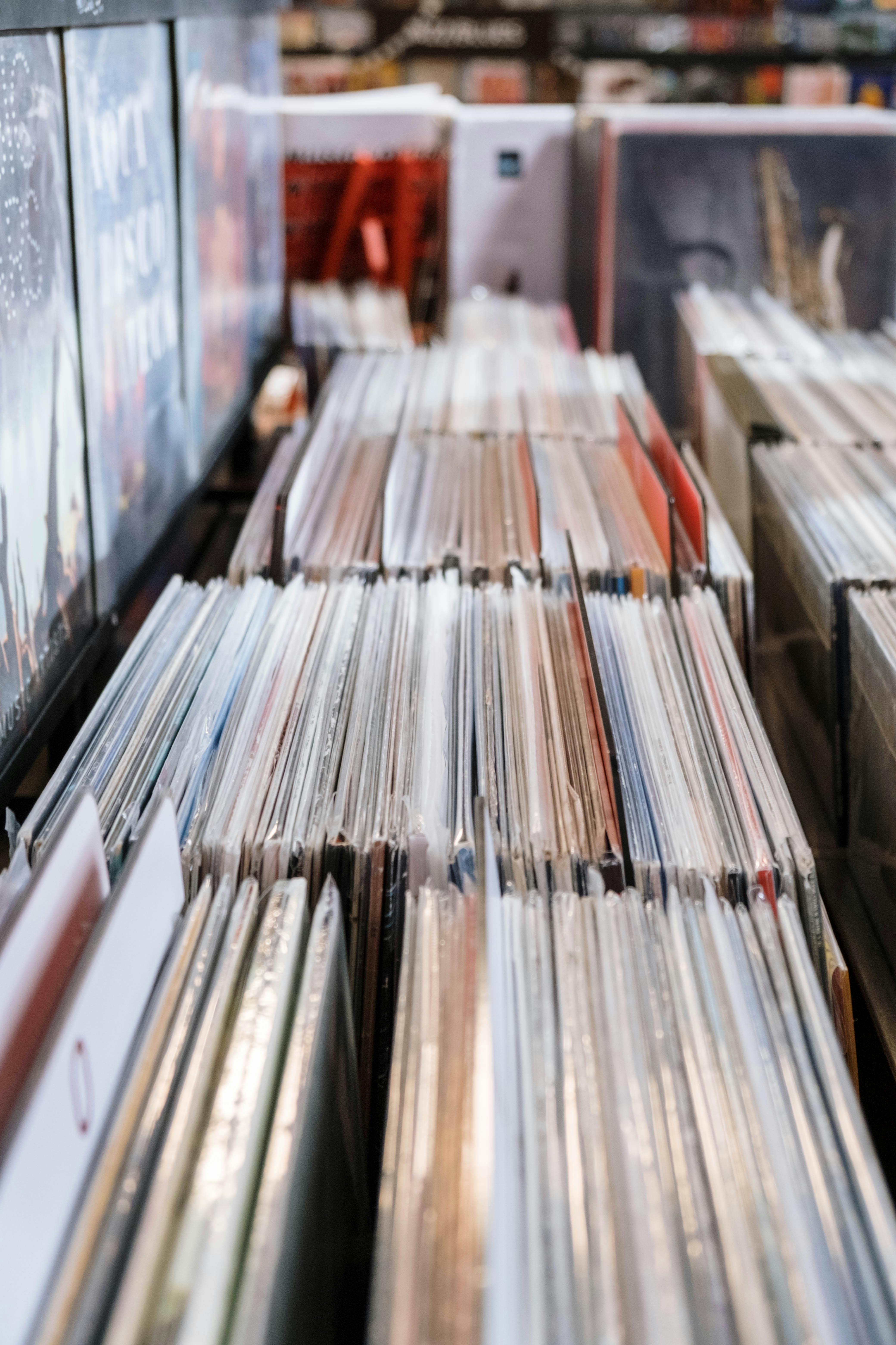 Top Tips for Shopping for Your First Vinyl Record Player
