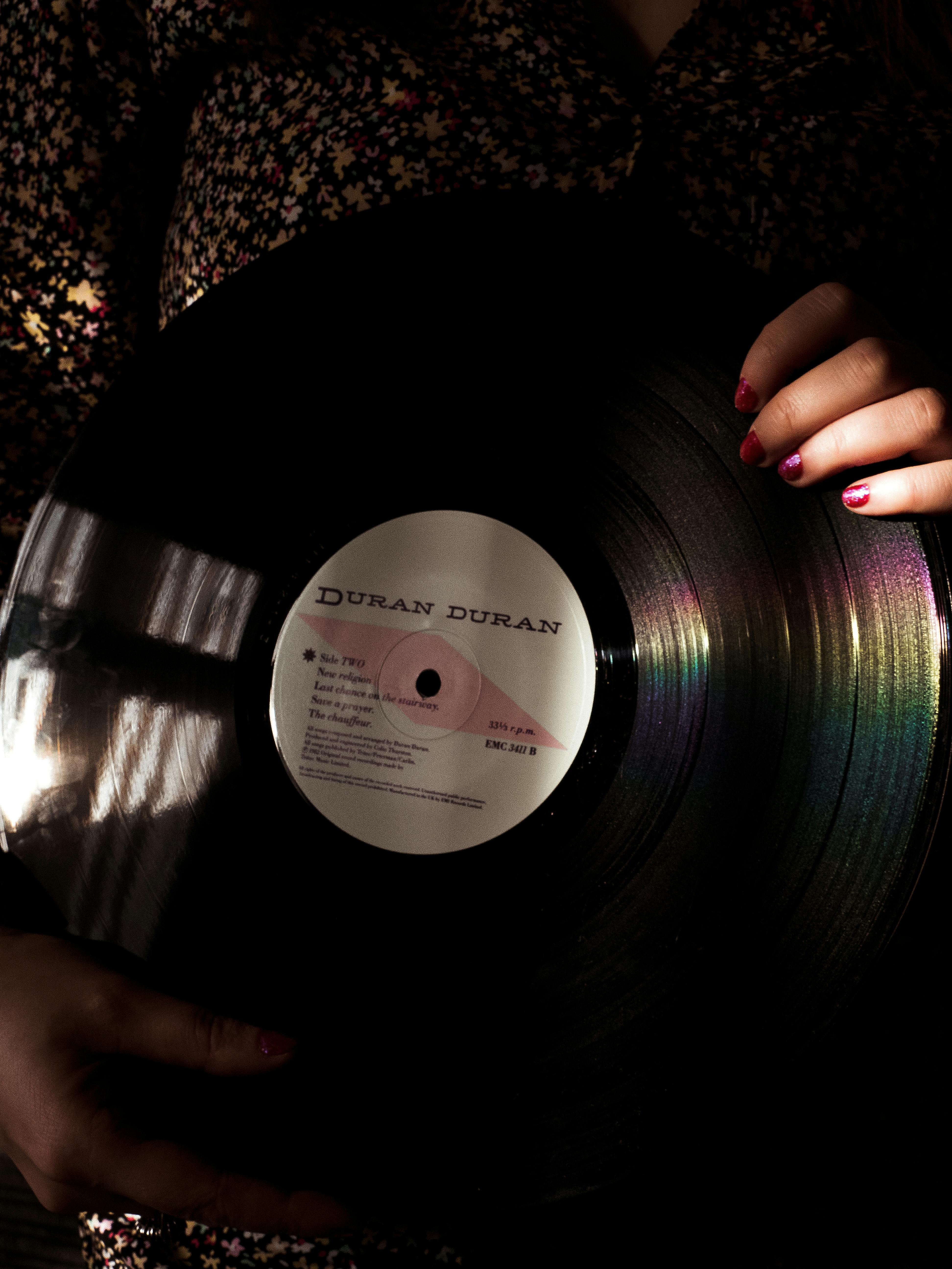How to Choose the Perfect Vinyl Records for Your Collection