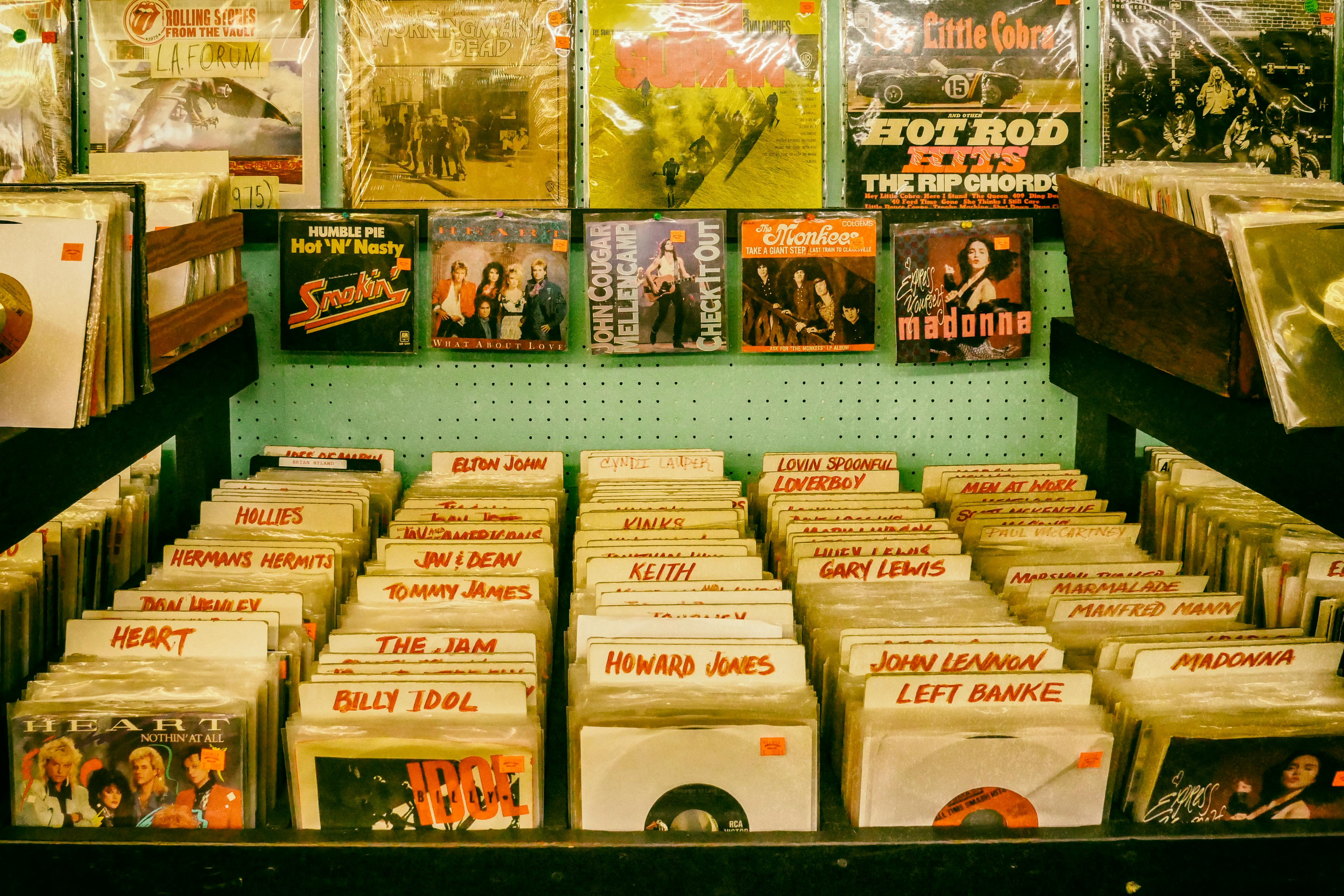Turntable vs. Record Player: Decoding the Lingo for Your Vinyl Journey