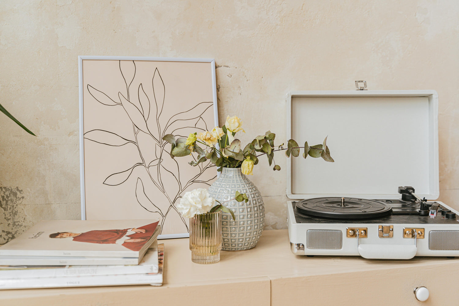 FAQs About a Stylish All-in-One Vinyl Record Player