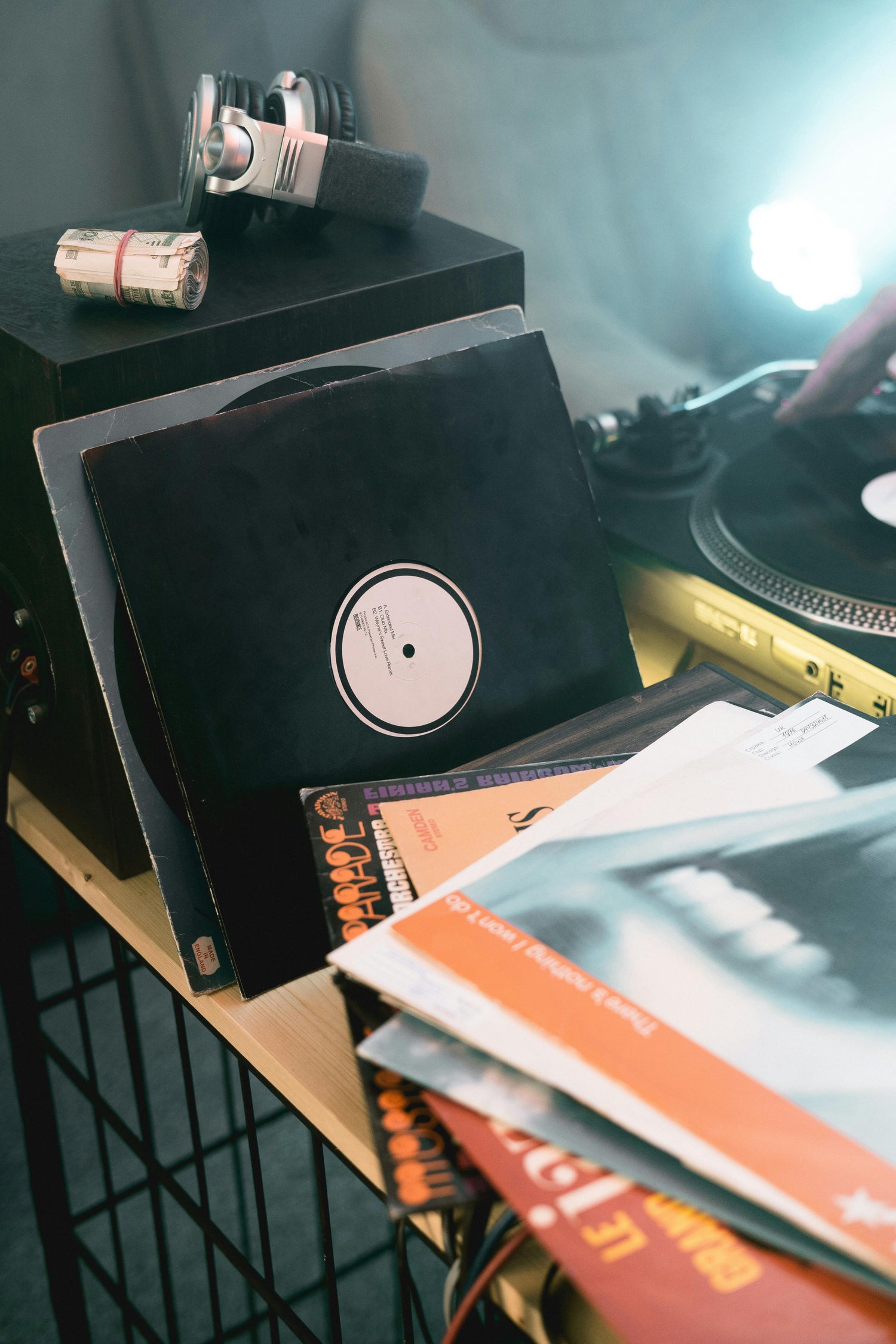 The Resurgence of Vintage Turntables: Repair or Replace?