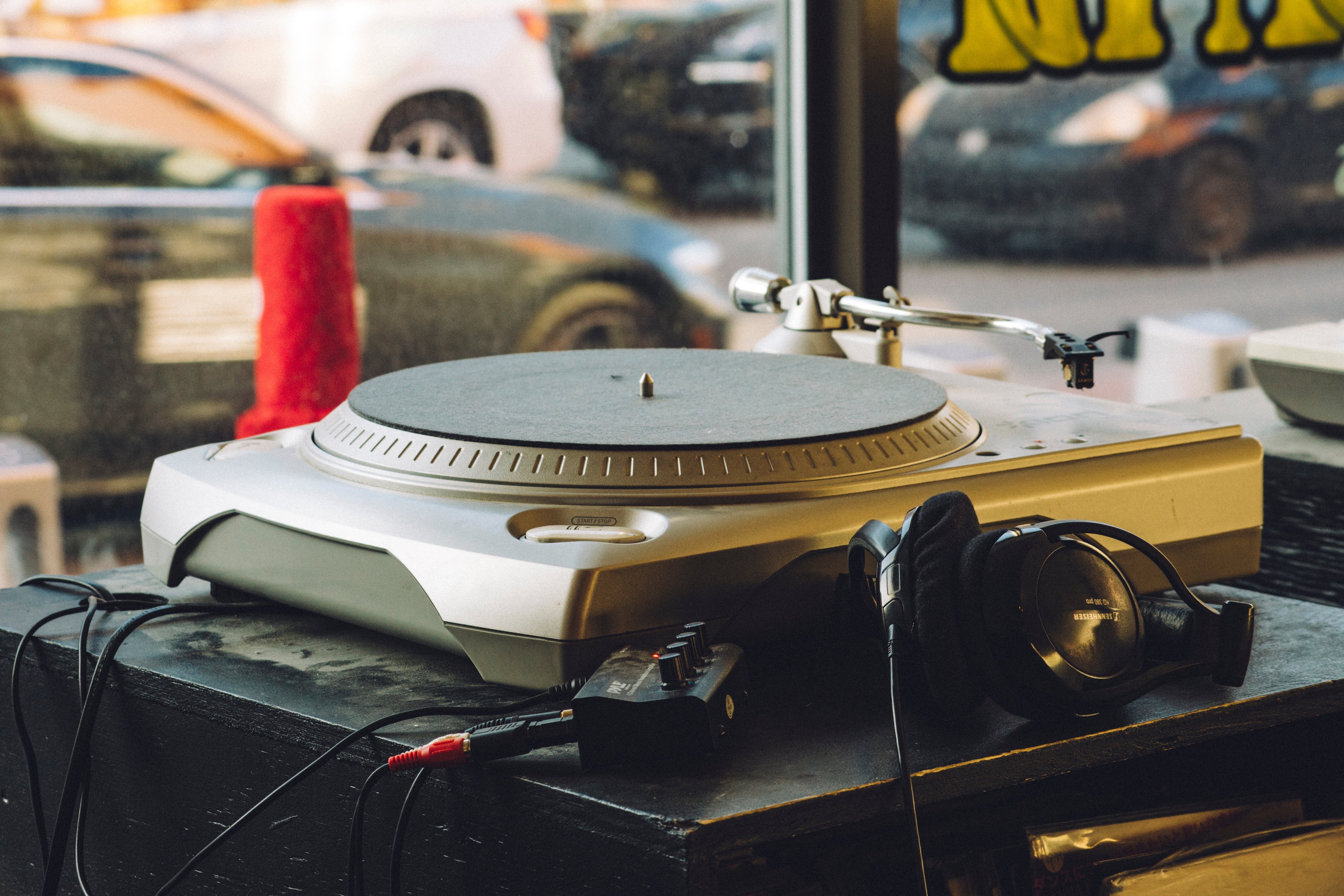 The Social Side of Vinyl: How Record Stores and Communities Foster Connection