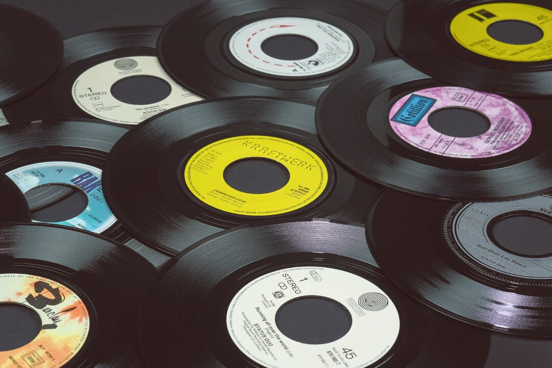 What’s the Best Way to Amplify Sound from a Vinyl Record Player?