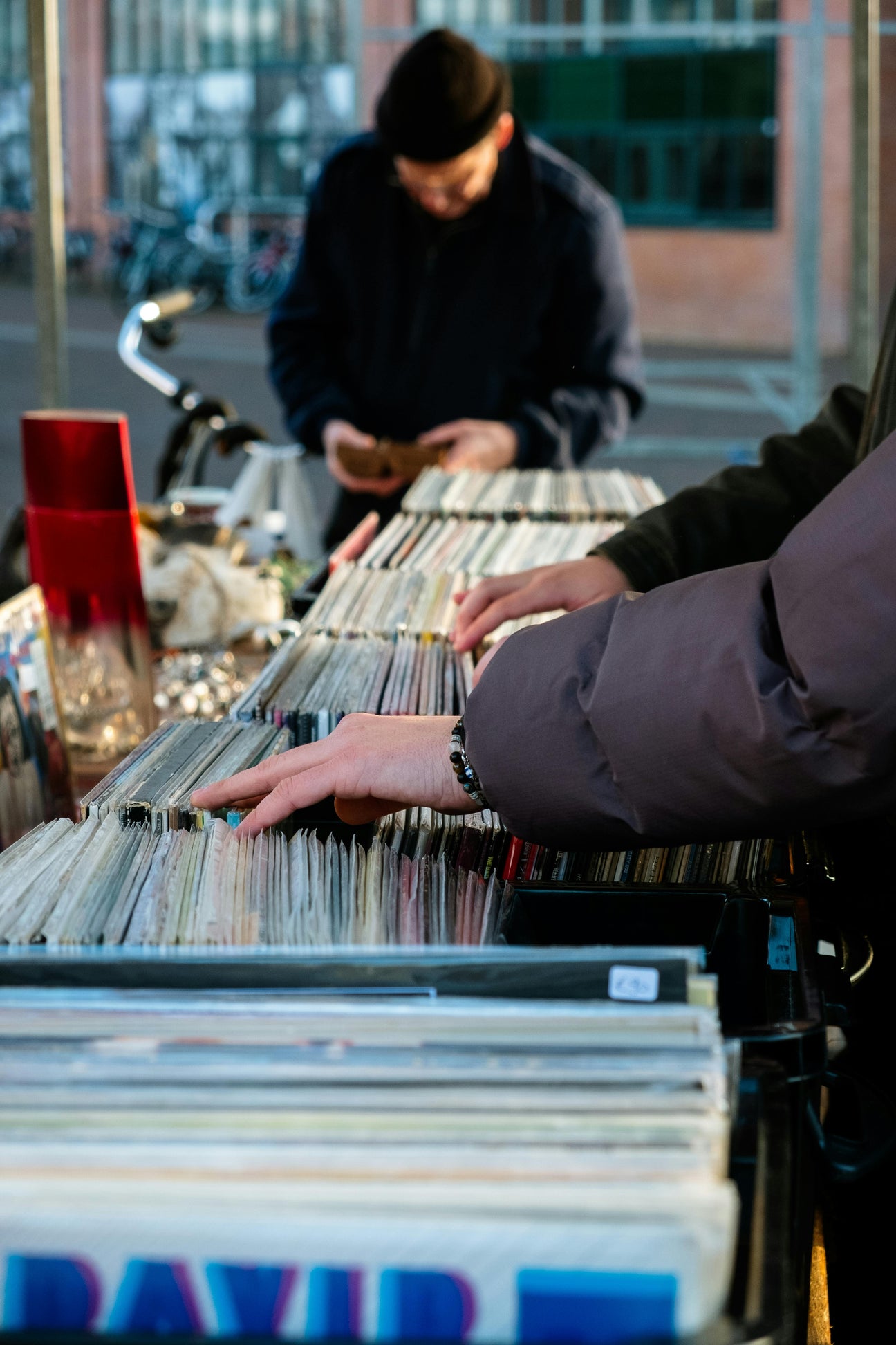 Record Stores Are Thriving—Here’s Why Analog Is Back!